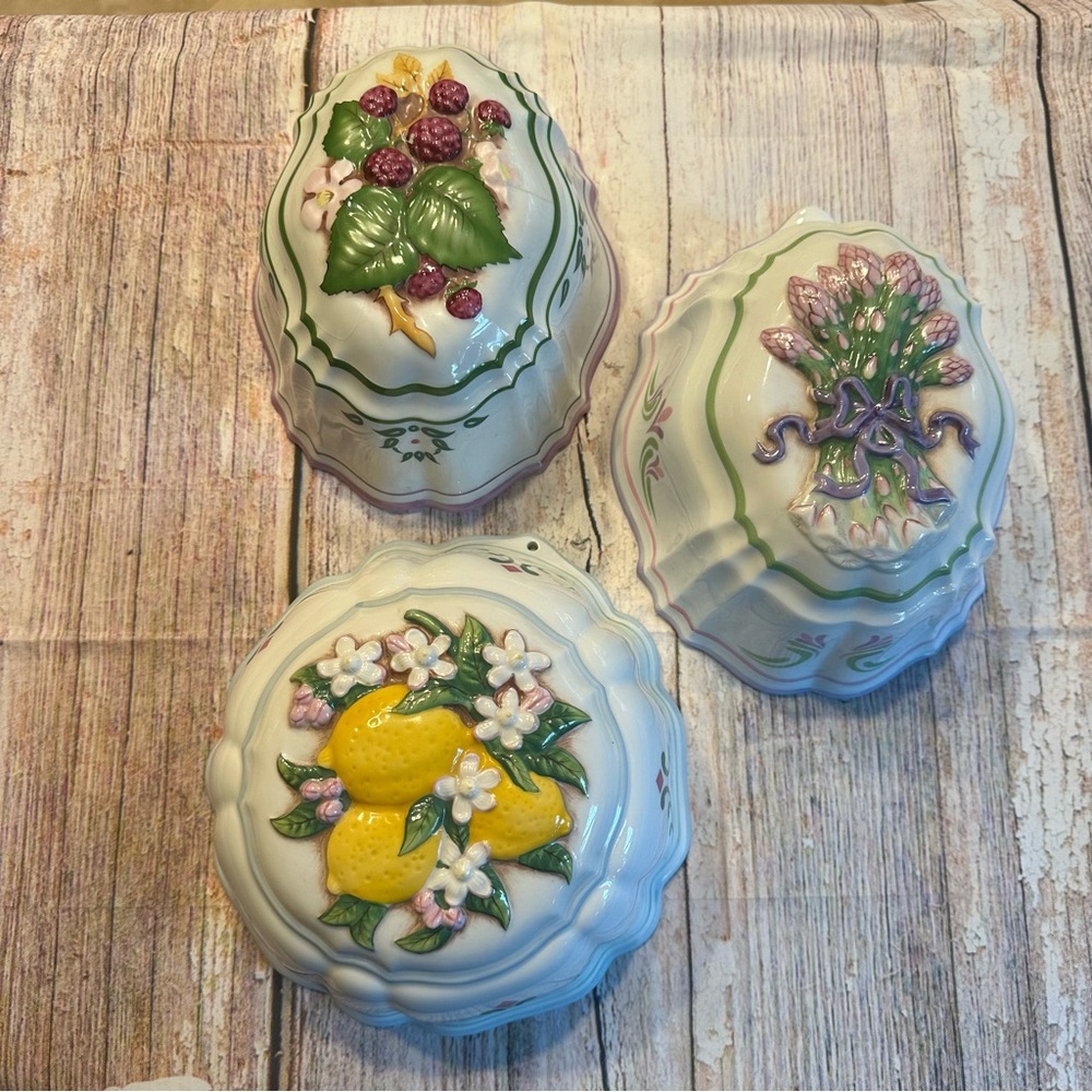 The Franklin Mint • Le Cordon Bleu Jello Molds • Set of Three • Collectibles - Picture 2 of 16